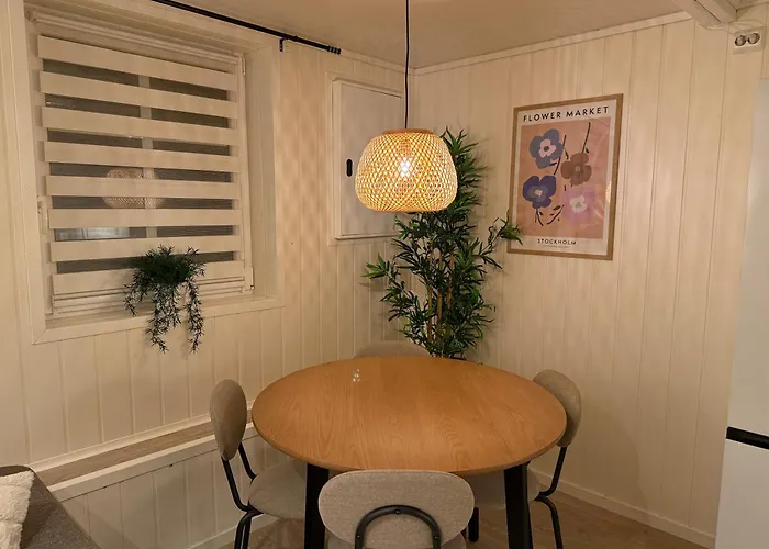 Cozy Apartment In The Harbour Of Jorpeland